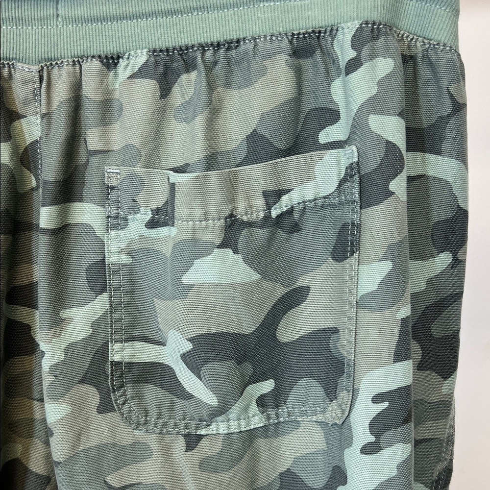 Maurices Sage Green Camouflage Joggers size 20W - Picture 10 of 10